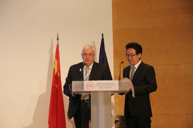 Joël Dhumez press